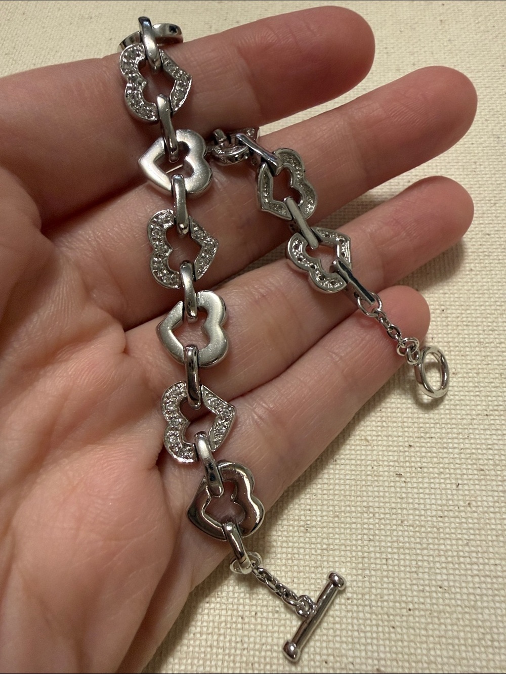 Stunning Sterling Silver 925 Heart Link Bracelet with Sparkle Accents 7’ in